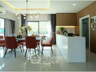 For sale 3 bedrooms house in Bang Phli, Samut Prakan