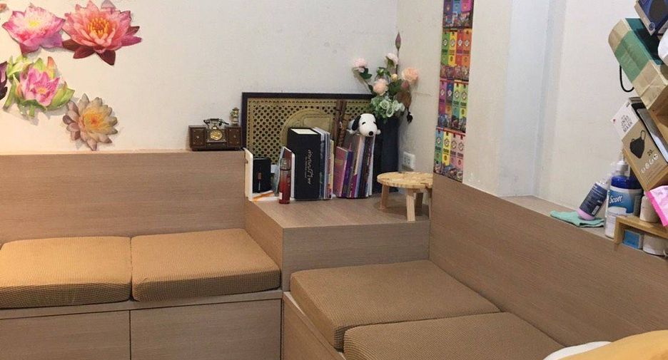 Haus zur Miete und zum Kauf mit 5 Zimmer in Bang Kho Laem, Bangkok