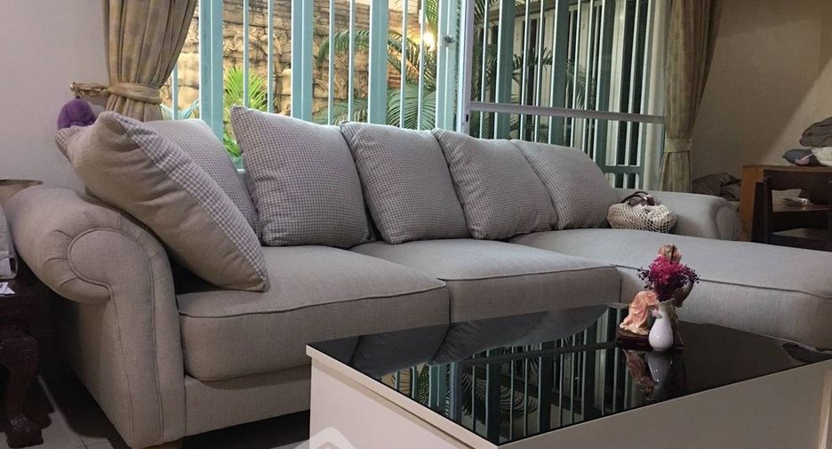 Haus zur Miete und zum Kauf mit 5 Zimmer in Bang Kho Laem, Bangkok