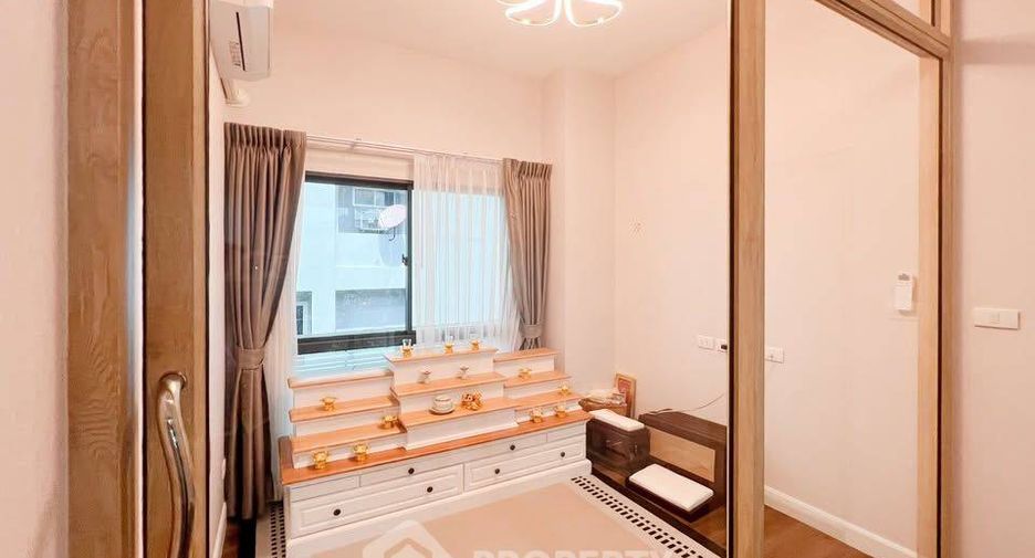 À louer et à vendre 4 chambres maison à Pak Kret, Nonthaburi
