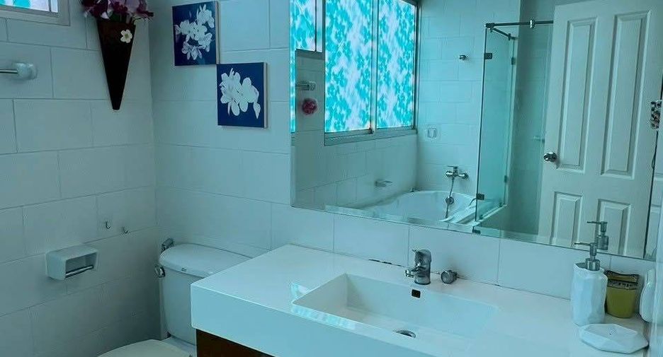 Wohnung zum Kauf mit 2 Zimmer in Khlong San, Bangkok