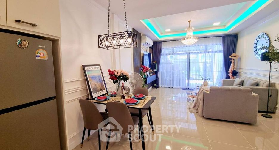 Casa adosada en venta de 3 habitaciones en Bang Lamung, Chonburi