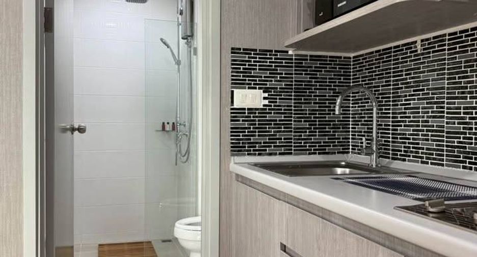 For sale 2 bedrooms condo in Thon Buri, Bangkok