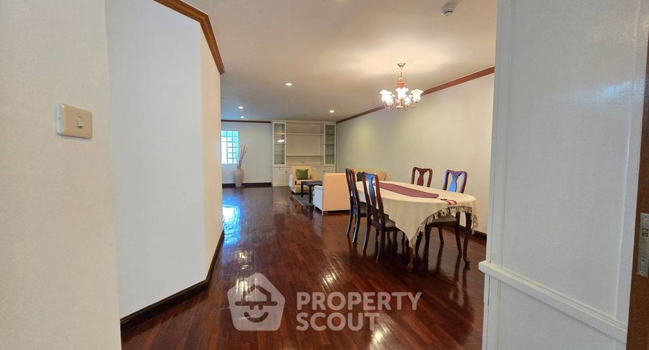 Condo en venta de 2 habitaciones en Yan Nawa, Bangkok