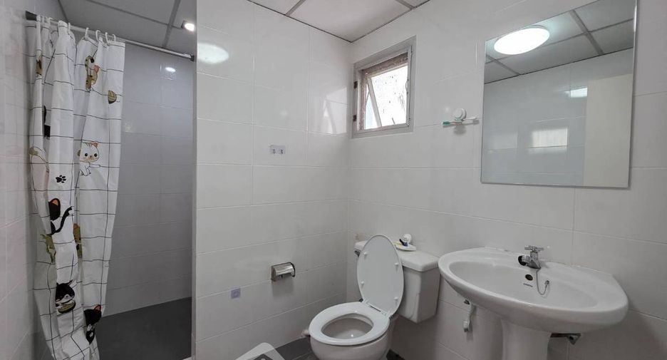 For sale 2 ベッドルーム condo in Chatuchak, Bangkok