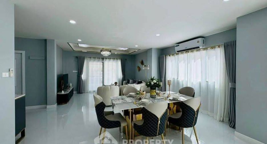 For sale 4 bedrooms house in Bang Lamung, Chonburi