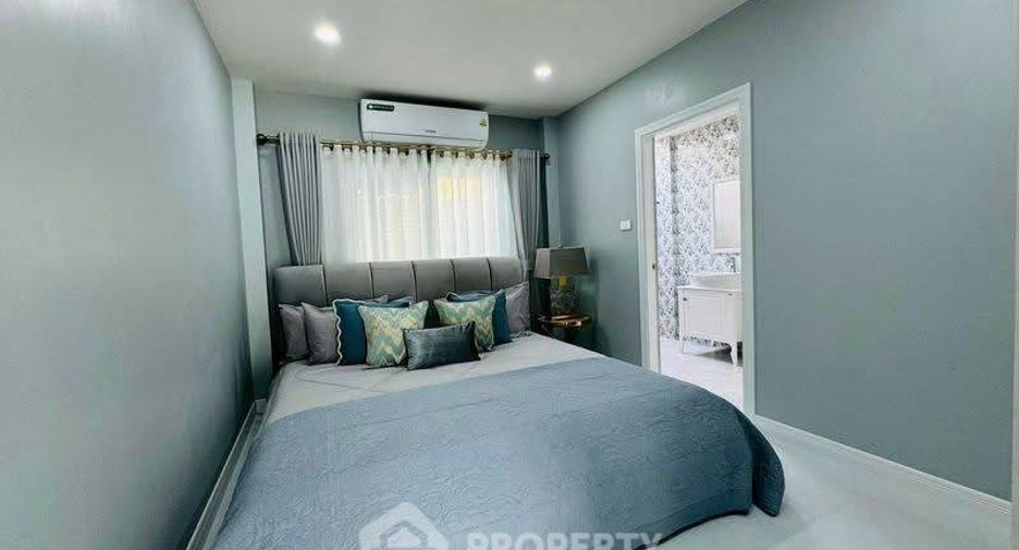 For sale 4 bedrooms house in Bang Lamung, Chonburi