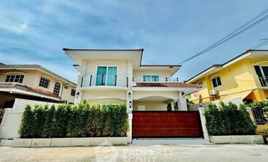 For sale 4 ベッドルーム house in Bang Lamung, Chonburi