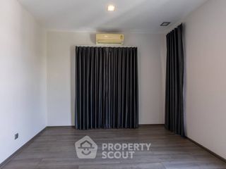 Casa en venta de 4 habitaciones en Bang Bon, Bangkok