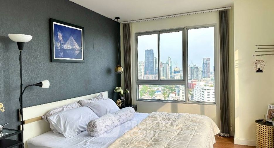 For sale 1 bed condo in Khlong Toei, Bangkok