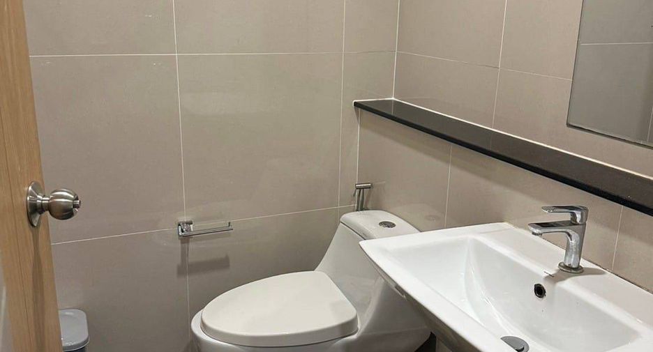 For sale 2 bedrooms condo in Si Racha, Chonburi