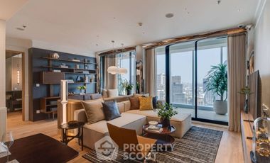 For sale 4 bedrooms condo in Khlong Toei, Bangkok