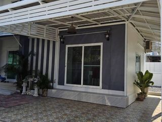 À vendre 2 chambres maison à Lat Krabang, Bangkok