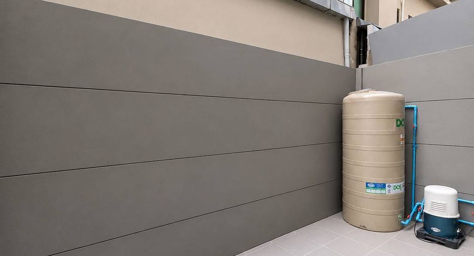 For sale 3 ベッドルーム townhouse in Bang Khen, Bangkok