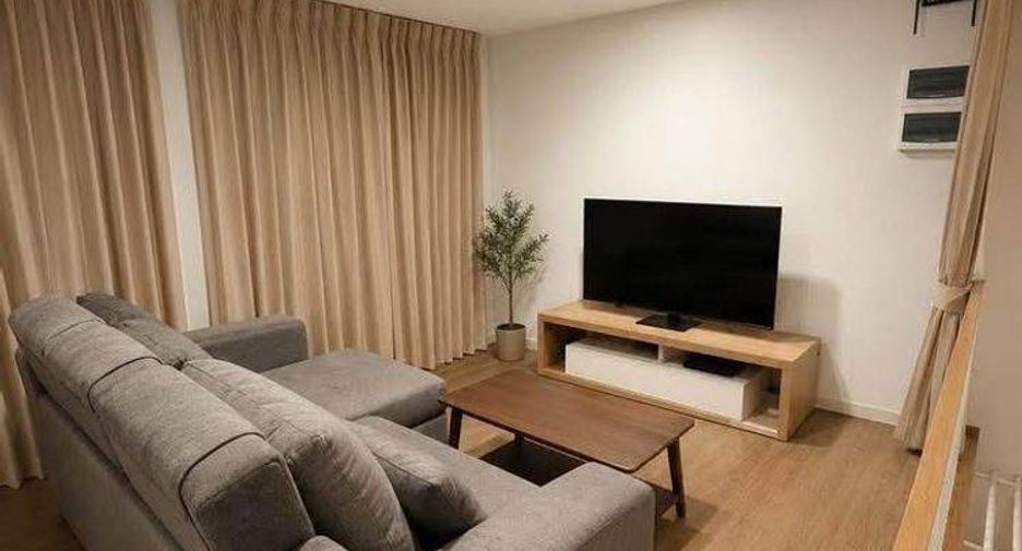 For sale 3 bedrooms townhouse in Bang Kapi, Bangkok