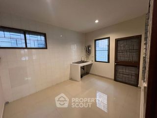 For sale 3 ベッドルーム house in Sai Mai, Bangkok