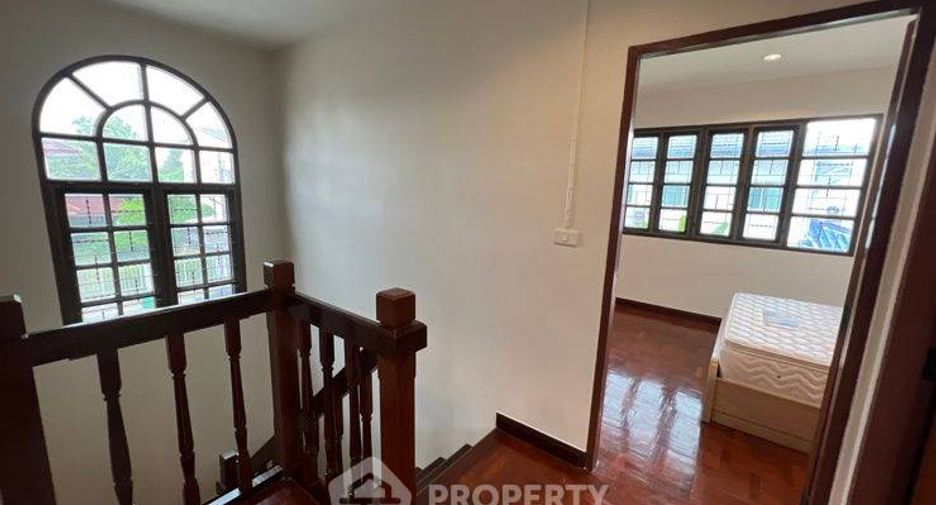 For sale 3 ベッドルーム house in Sai Mai, Bangkok