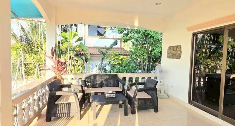 Villa zum Kauf mit 3 Zimmer in Bang Saray, Pattaya