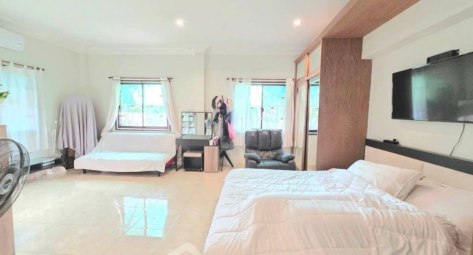 Villa zum Kauf mit 3 Zimmer in Bang Saray, Pattaya