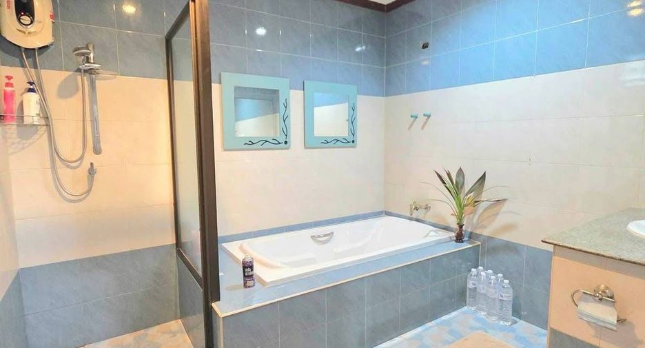 Villa zum Kauf mit 3 Zimmer in Bang Saray, Pattaya