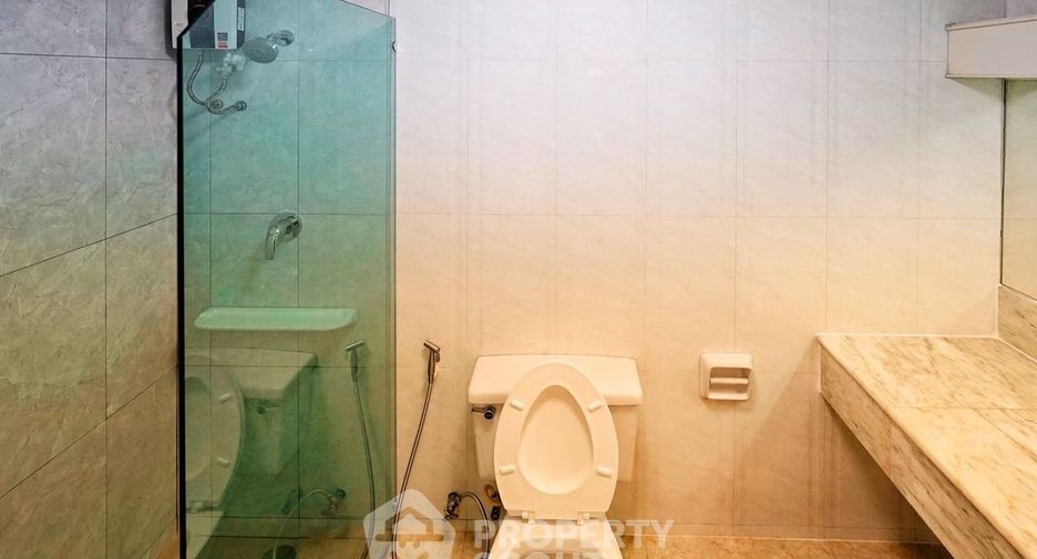 À vendre 1 chambre condo à Watthana, Bangkok