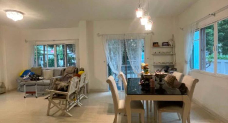 For sale 3 bedrooms house in Khlong Sam Wa, Bangkok