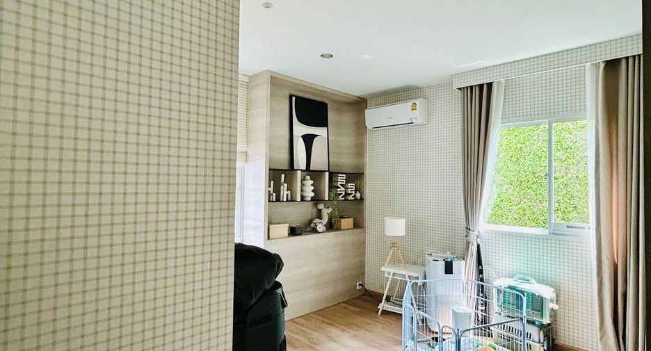 For sale 4 ベッドルーム house in Lat Phrao, Bangkok