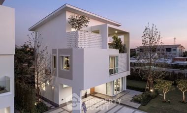 For sale 4 ベッドルーム house in Lat Phrao, Bangkok