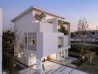 For sale 4 ベッドルーム house in Lat Phrao, Bangkok