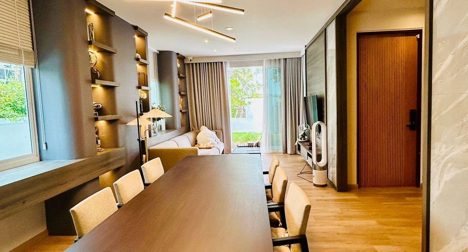For sale 4 ベッドルーム house in Lat Phrao, Bangkok