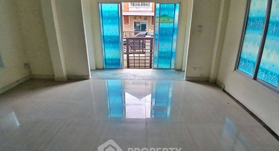 出售 3 卧室 独立屋 在 Khlong Sam Wa, 曼谷