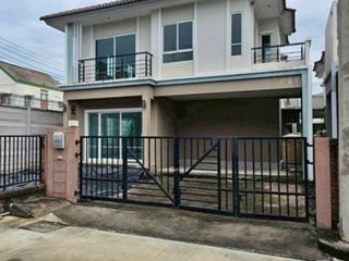 À vendre 3 chambres maison à Bang Khun Thian, Bangkok