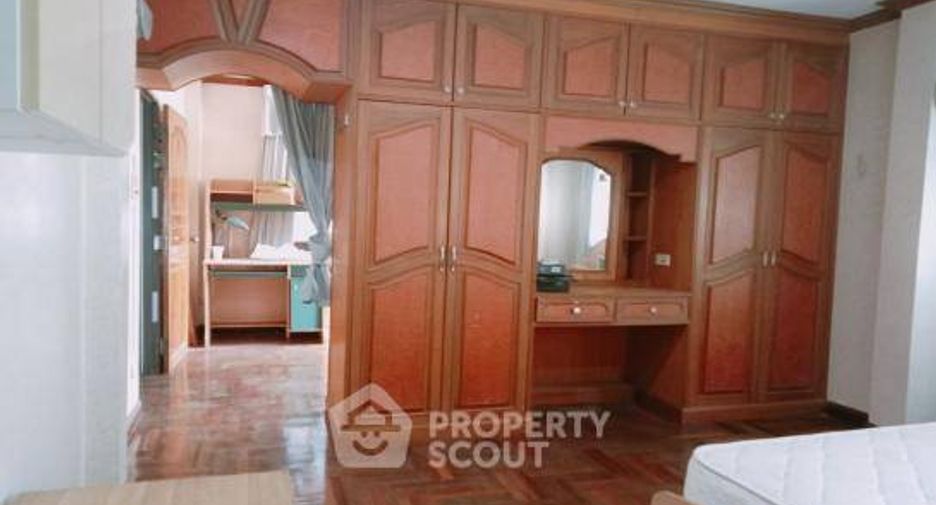 À vendre 3 chambres maison à Bang Khae, Bangkok