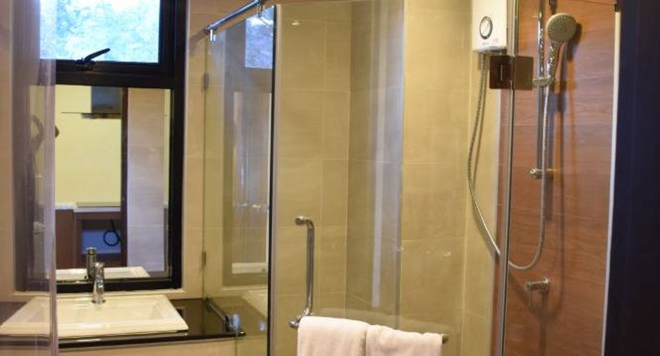 Condo en venta de 3 habitaciones en Prawet, Bangkok