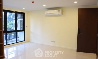 Condo en venta de 3 habitaciones en Prawet, Bangkok