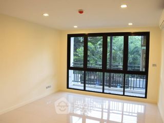 Condo en venta de 3 habitaciones en Prawet, Bangkok