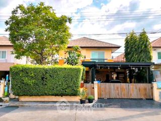 Casa en venta de 4 habitaciones en Bang Khen, Bangkok