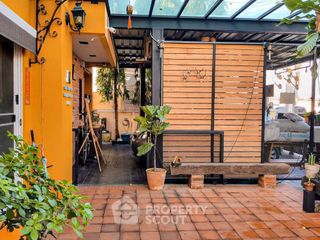 Casa en venta de 4 habitaciones en Bang Khen, Bangkok