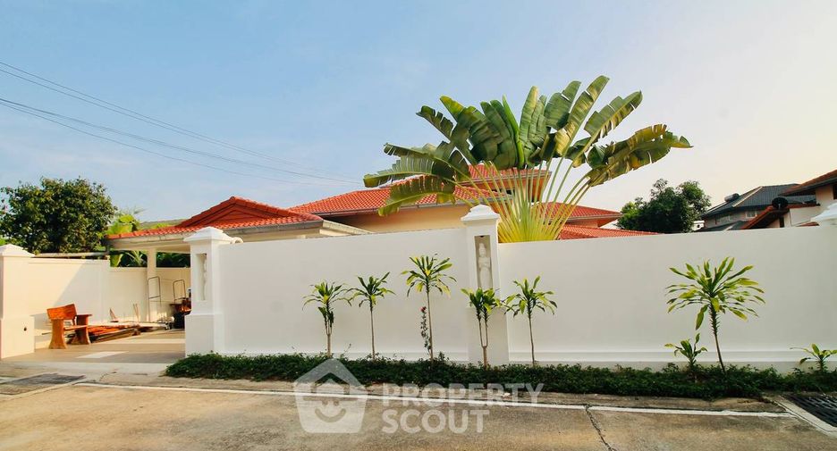 À vendre 4 chambres villa à Na Jomtien, Pattaya