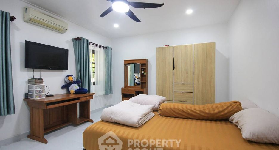À vendre 4 chambres villa à Na Jomtien, Pattaya