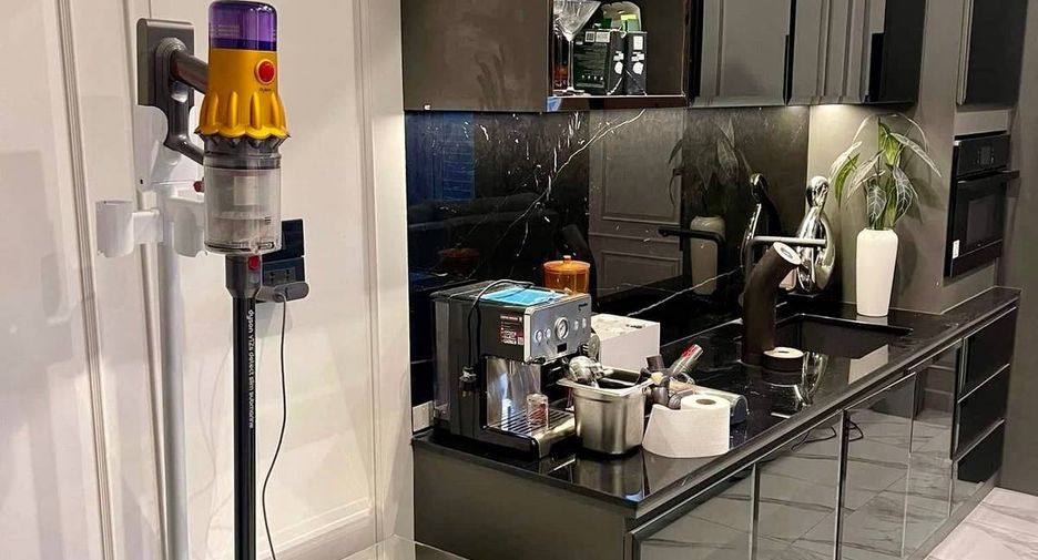 Reihenhaus zur Miete und zum Kauf mit 3 Zimmer in Chatuchak, Bangkok