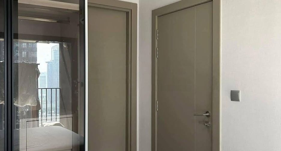 Condo en alquiler y en venta de 1 habitaciones en Huai Khwang, Bangkok