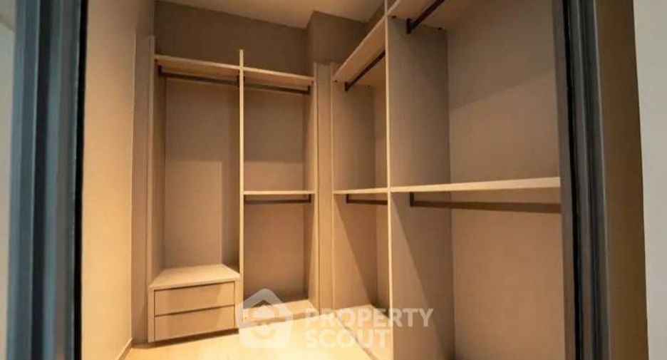 For rent and for sale 1 bed condo in Sathon, Bangkok