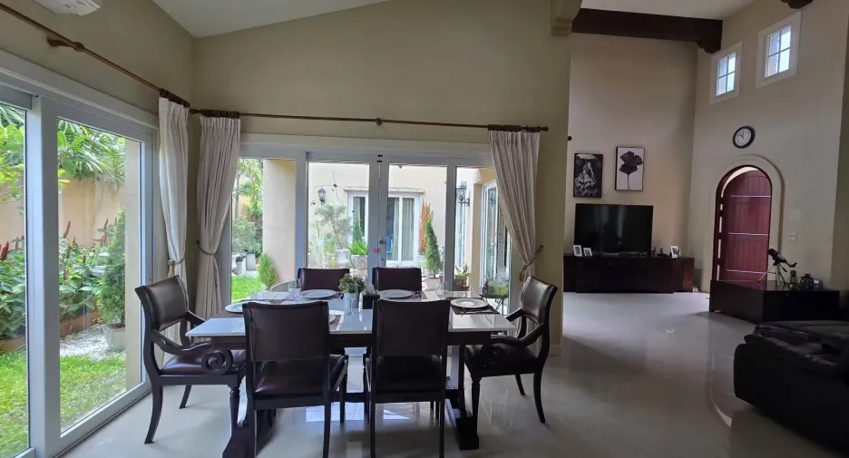 À louer 3 chambres villa à Bang Lamung, Chonburi