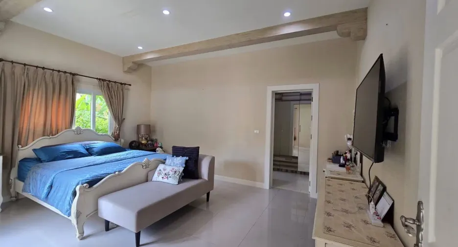 À louer 3 chambres villa à Bang Lamung, Chonburi
