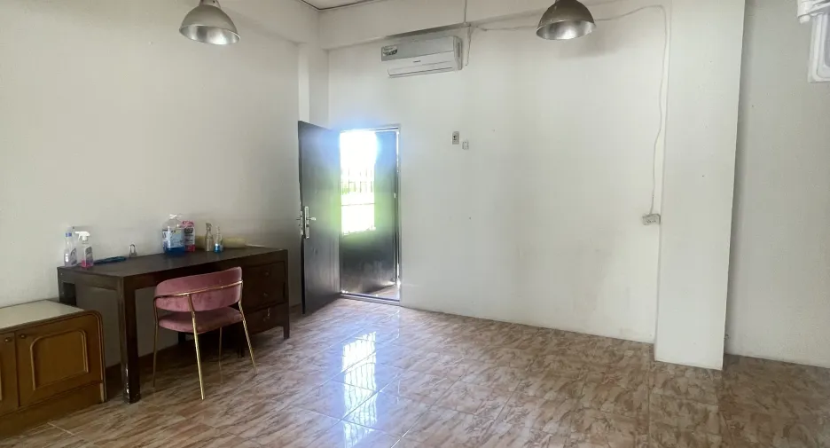 For sale retail Space in Bang Lamung, Chonburi