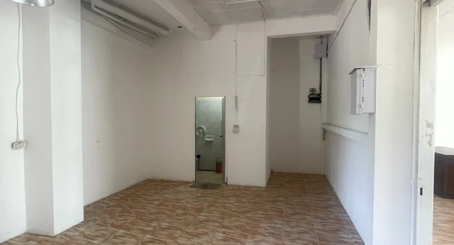 For sale retail Space in Bang Lamung, Chonburi