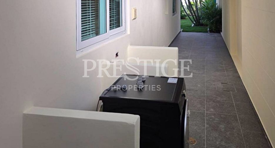 Casa en alquiler de 4 habitaciones en Bang Lamung, Chonburi