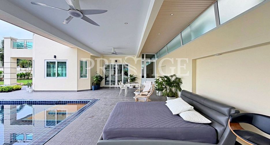 Casa en alquiler de 4 habitaciones en Bang Lamung, Chonburi