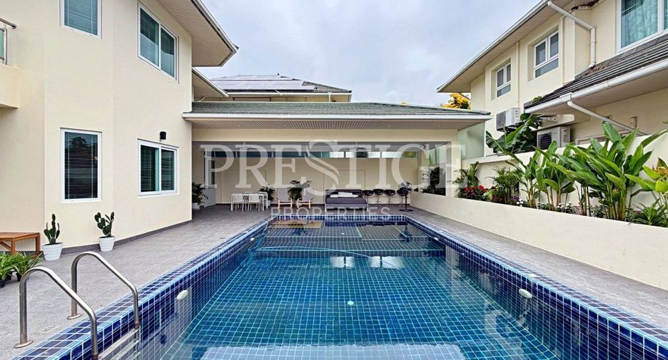Casa en alquiler de 4 habitaciones en Bang Lamung, Chonburi